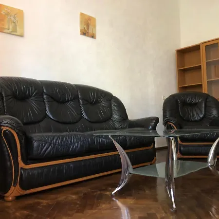 Апартаменты Comfortable Near Gulliver